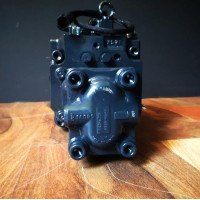 Гидронасос Komatsu 708-3S-00461 MAIN PUMP